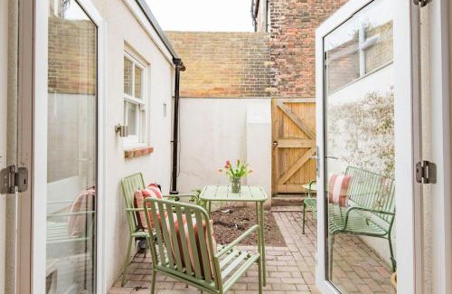 Deal House | The Watchmaker's House by Keepers Cottages