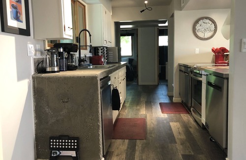 Zion National Park South Entrance Apartment | The Watchman View Haven ~ Explore Zion NP!