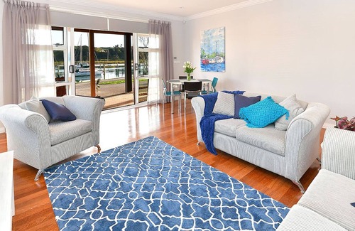 Arkles Bay Apartment | The Waterfront on Wade - Luxury 2 bedroom apartment on the Weiti River Estuary
