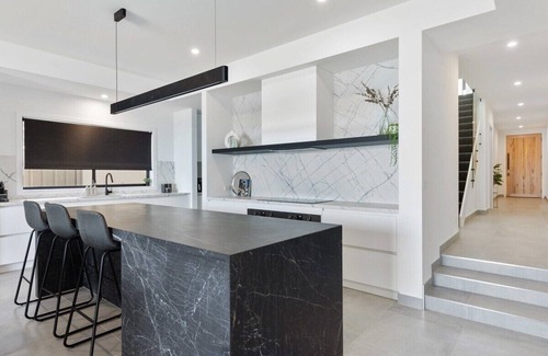 Yarrawonga House | The Waterfront Yarrawonga