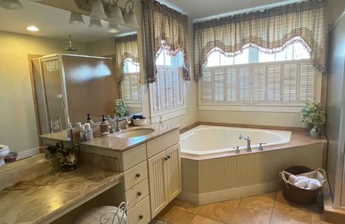 Ellicott City Bed & Breakfast | The Wayside Inn Bed & Breakfast