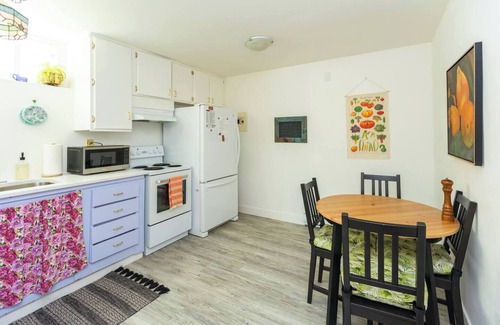 Chemainus Apartment | The Wayward Inn