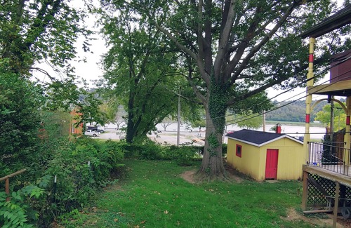 Madison House | The Wee House is a shotgun house that is remodeled with a view of the Ohio river