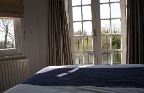Elmbridge Hotel | The Weir Hotel