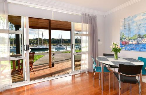 Arkles Bay Apartment | The Weiti Waterfront