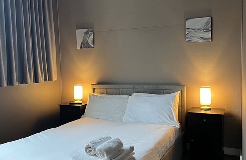 Gay Village Hotel | The Wellington Hotel Birmingham - Budget Hotel Near O2 Academy