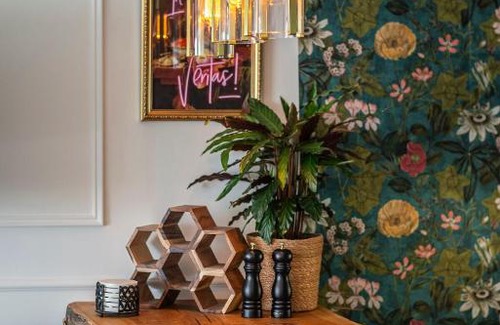 Ramsgate Apartment | The Wellington - style, charm and sea views