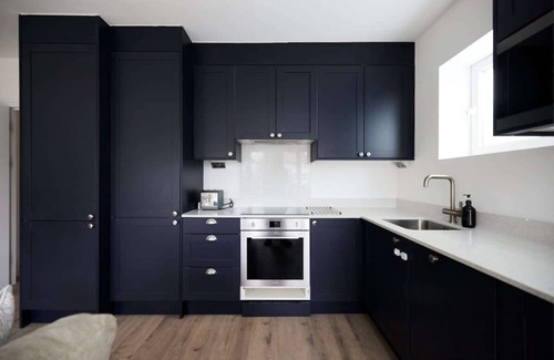 Brent Apartment | The Wembley Park Wonder - 2 BDR Flat with Balcony