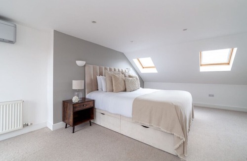West Ealing Apartment | The West Ealing Villa