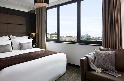 Stratford and New Town Hotel | The Westbridge Hotel