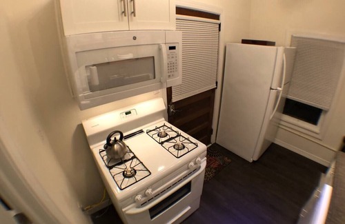 University District Apartment | The White Brick Studio @ OSU & Short North