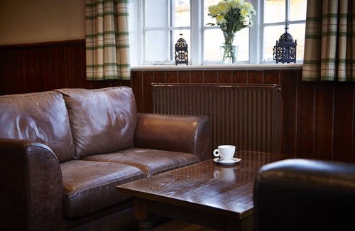 Chalfont St Giles Hotel | The White Hart by Green King Inns