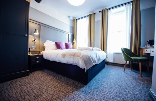 Ampthill Hotel | The White Hart