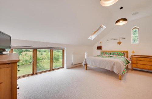 Guestwick House | The White House