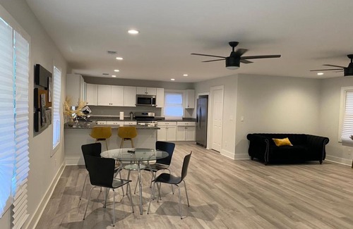 Summerville House | The White House