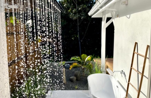 Sainte-Rose House | The White Palm - Tropical Bungalow