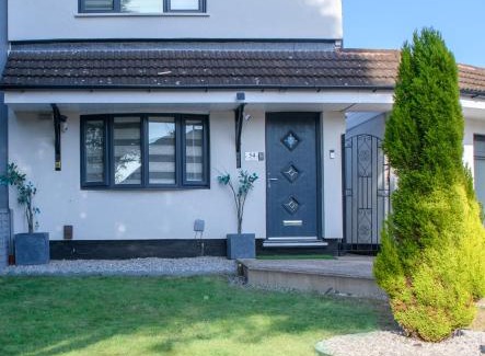 Walsall House | The Whitehouse M6, Junction 10 With Parking