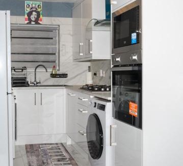 Walsall House | The Whitehouse M6, Junction 10 With Parking