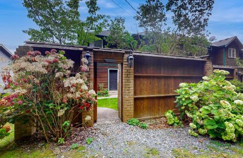 Clinton House | The Whole Ship