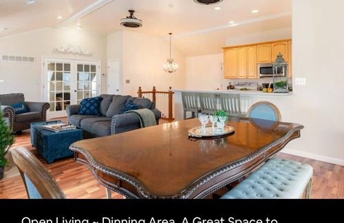 St. Charles House | The Wild Rose ~ A Custom Glam Cottage with Theater! In Historic Old St Charles