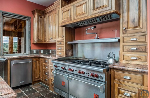 Alton Other | The Wildflower-Near Zion & Bryce, sleeps 30+