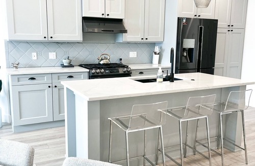 Westbank Condo | The Willow a Modern lake front condo steps from a quiet beach