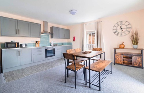 Alford Hotel | The Windmill