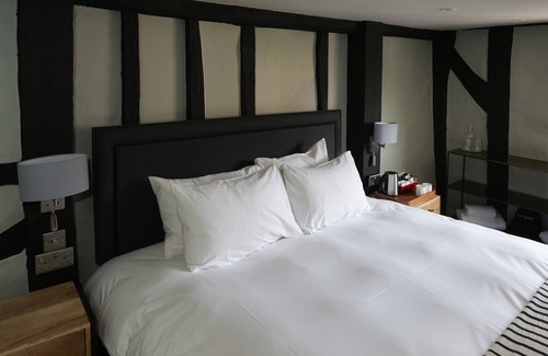 Hollingbourne Hotel | The Windmill