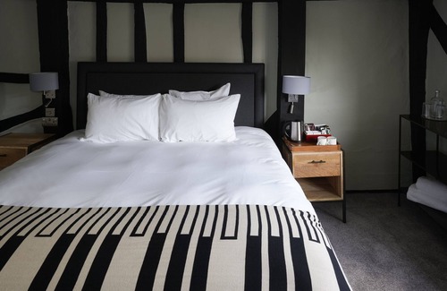 Hollingbourne Hotel | The Windmill