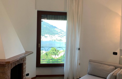 Como House | The window on Lake Como