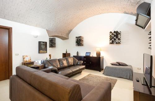 Abbadesse Apartment | The Wine Cave in Milan, huge 110sqm apartment, Milano, Central Station - La Cantinetta di Milano, Stazione Centrale