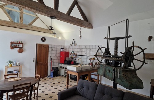 Turquant House | The Wine Press