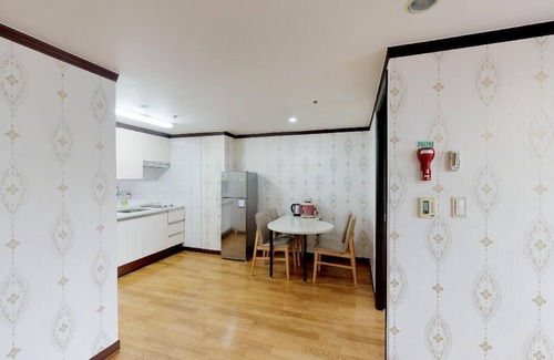 Asan Condo | The Witt DOGO