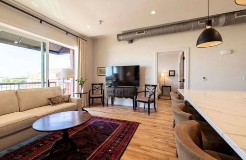 Brunswick Apartment | The WOOD!