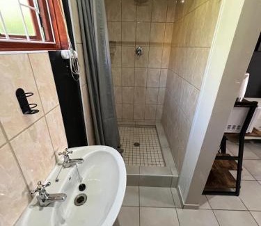 Uvongo Apartment | The Wooden Retreat