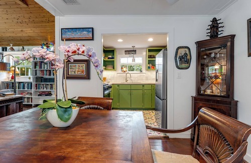 Key West Historic District House | THE WRITER'S COTTAGE ~ Renovated 2 BR/2 Ba Home w/Parking!