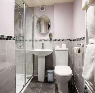Clearwell Hotel | The Wyndham Hotel