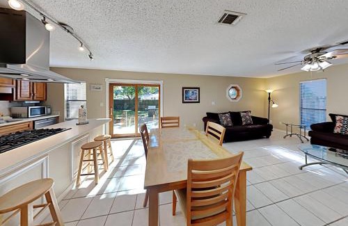 Pensacola House | The Yellow House