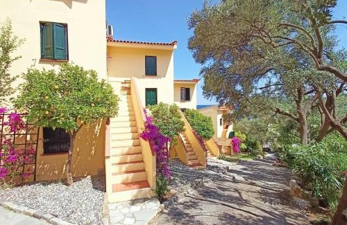 Sithonia Apartment | The Yellow Houses