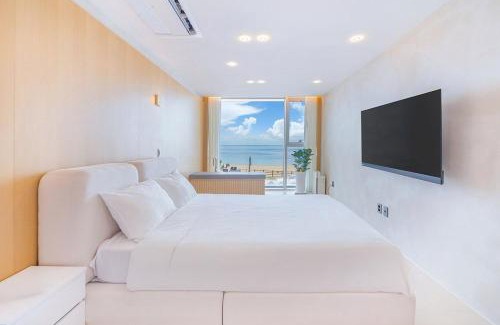 Gangneung House | The Youngjin Pool Villa Pension