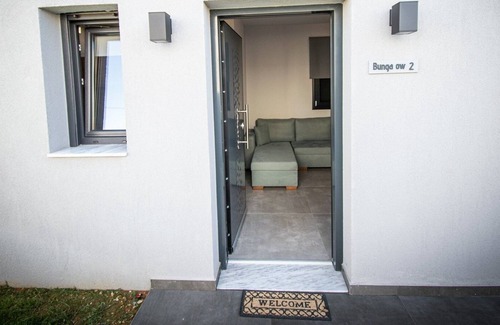 Nea Iraklia Apartment | TheaSea Luxury Suites- Bungalow Suite 2