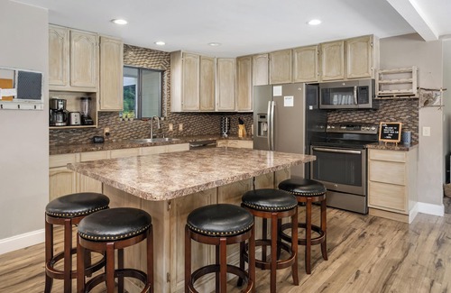 Ridgefield House | Theater, playground, gameroom, arcade, large dining room, 20mi to PDX, 3bd/2ba