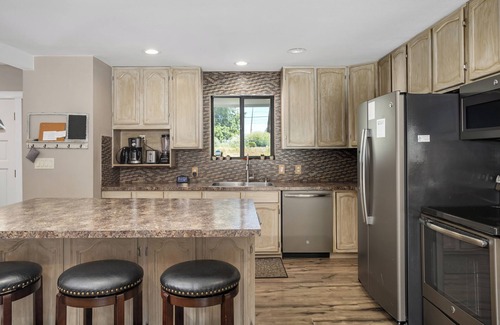 Ridgefield House | Theater, playground, gameroom, arcade, large dining room, 20mi to PDX, 3bd/2ba