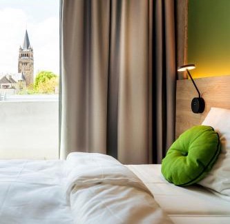 Nippes Hotel | TheClouth