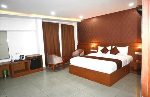 Vayittiri Hotel | Theertha Inn