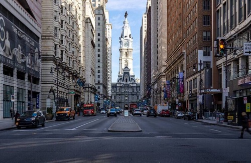 Gayborhood Apartment | Thena Hotel - Huge Studio - Midtown