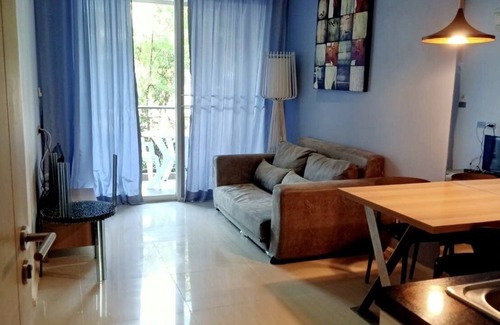 South Pattaya Condo | There is a swimming pool for relaxing. Private parking
