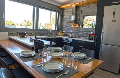 Loutraki Villa | Thermis Luxury Villa, Loutraki