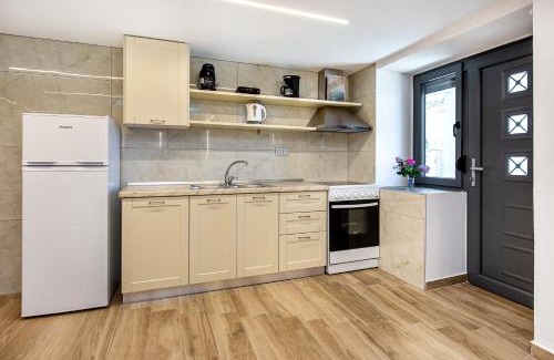 Thasos Apartment | Theros Easy Living