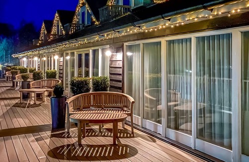 Brundall Cottage | These gorgeous cottages will comfortably sleep up to 6 guests.